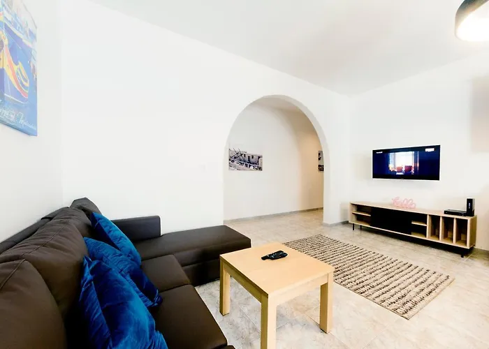 3 Bedroom Entire * Msida